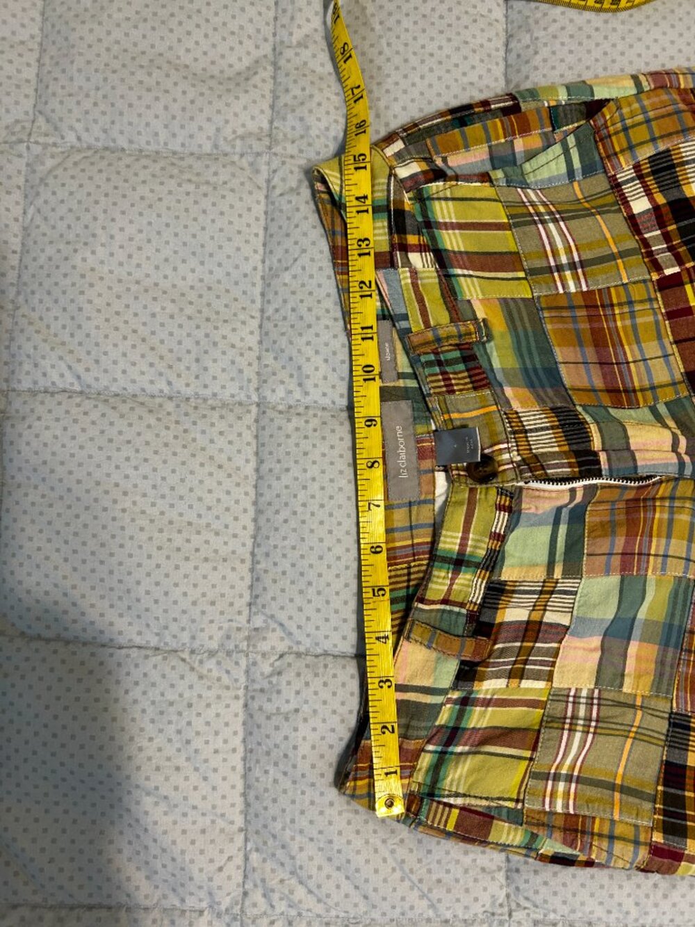 Liz Claiborne Patchwork Bermuda Shorts Size 4 - Picture 2 of 3